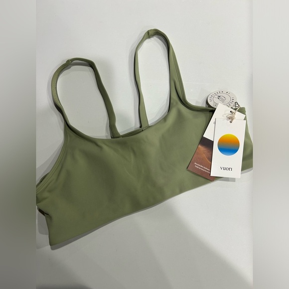 Vuori Women's Large Yosemite Bra Sprout Green NWT Strappy Back LIght Support - Picture 1 of 9